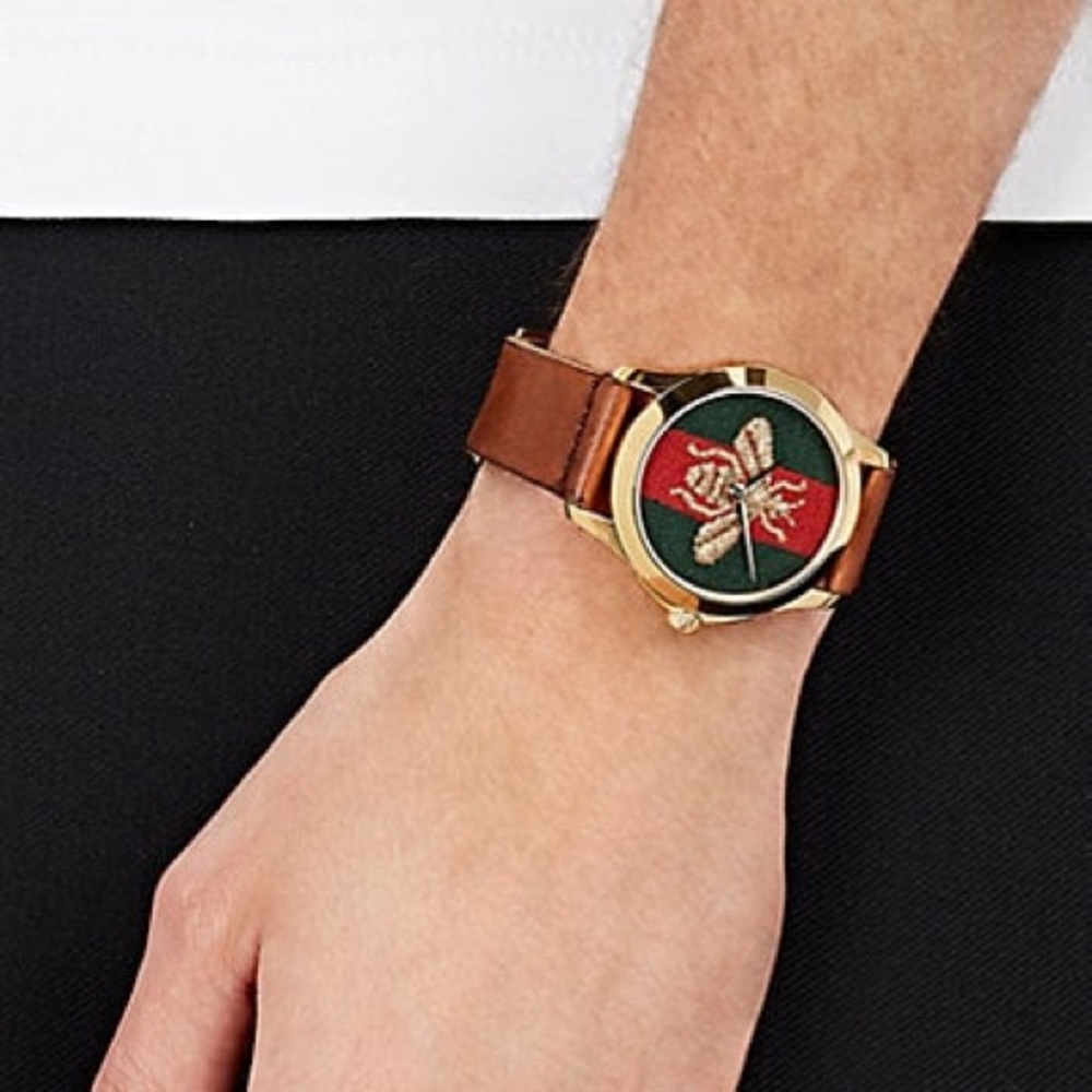 Gucci bee watch
